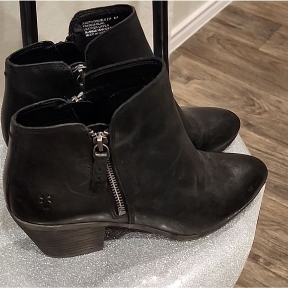 Frye Judith Zip Bootie- Black - Picture 8 of 10